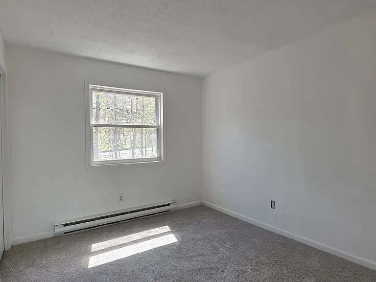 362 Somerset Dr — Photo 11