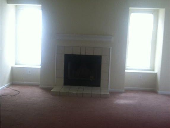 4th image of 605 Mary Robert Ln #104