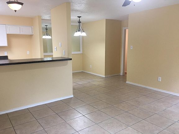 3rd image of 2633 San Sabastian Cir