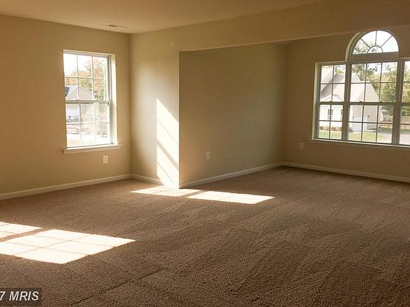 4th image of 7838 Longmont Ct