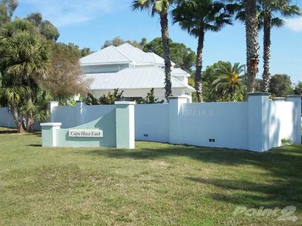 40 Cobia Dr, Placida, FL 33946