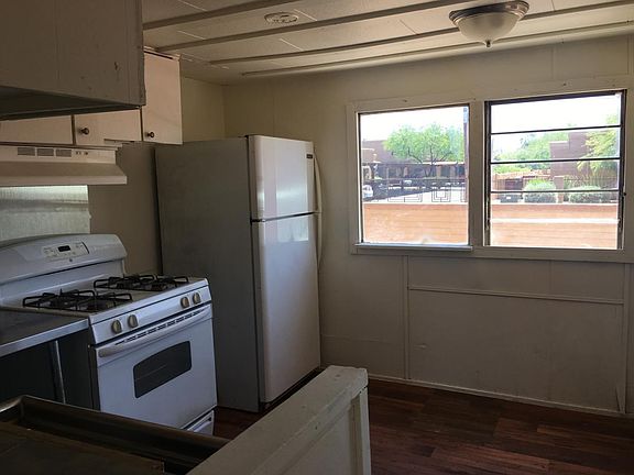 4th image of 1454 W Kilburn St APT 1