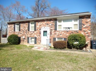 906 E Tantallon Dr, Fort Washington, MD 20744