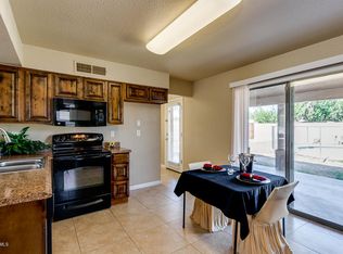 405 N Arrowhead Dr, Chandler, AZ 85224