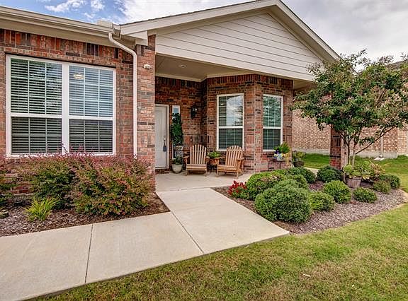 3rd image of 3716 Creek View Dr