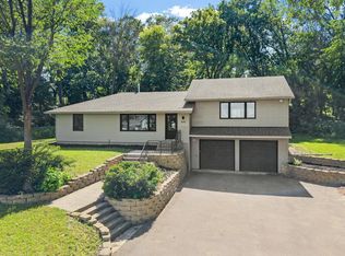 18741 Highview Ave, Lakeville, MN 55044