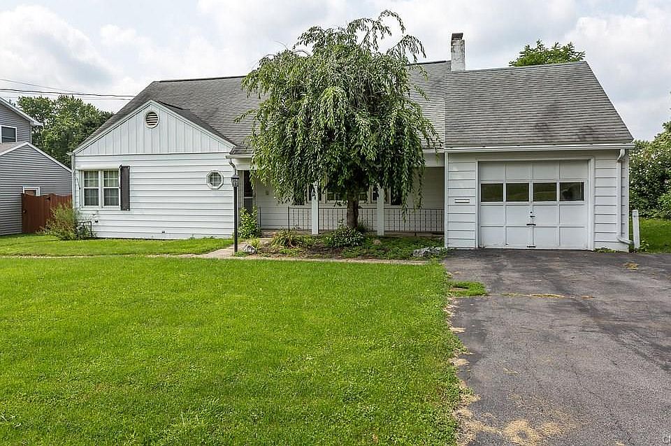 1st image of 602 Parsons Dr