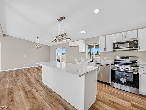 4th image of 1700 Casey Rd