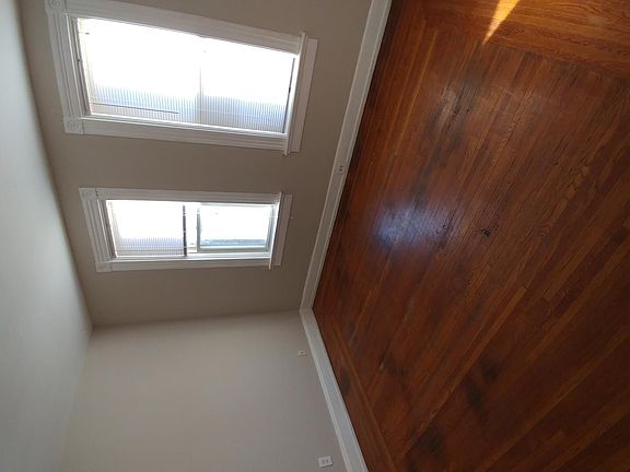 2nd image of 3453 Hallwood Pl #2