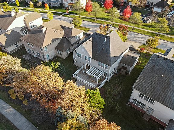 5th image of 1708 N Woods Way