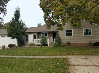 6634 Solon Blvd, Solon, OH 44139