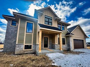 N66W21075 Sweet Clover DRIVE, Menomonee Falls, WI