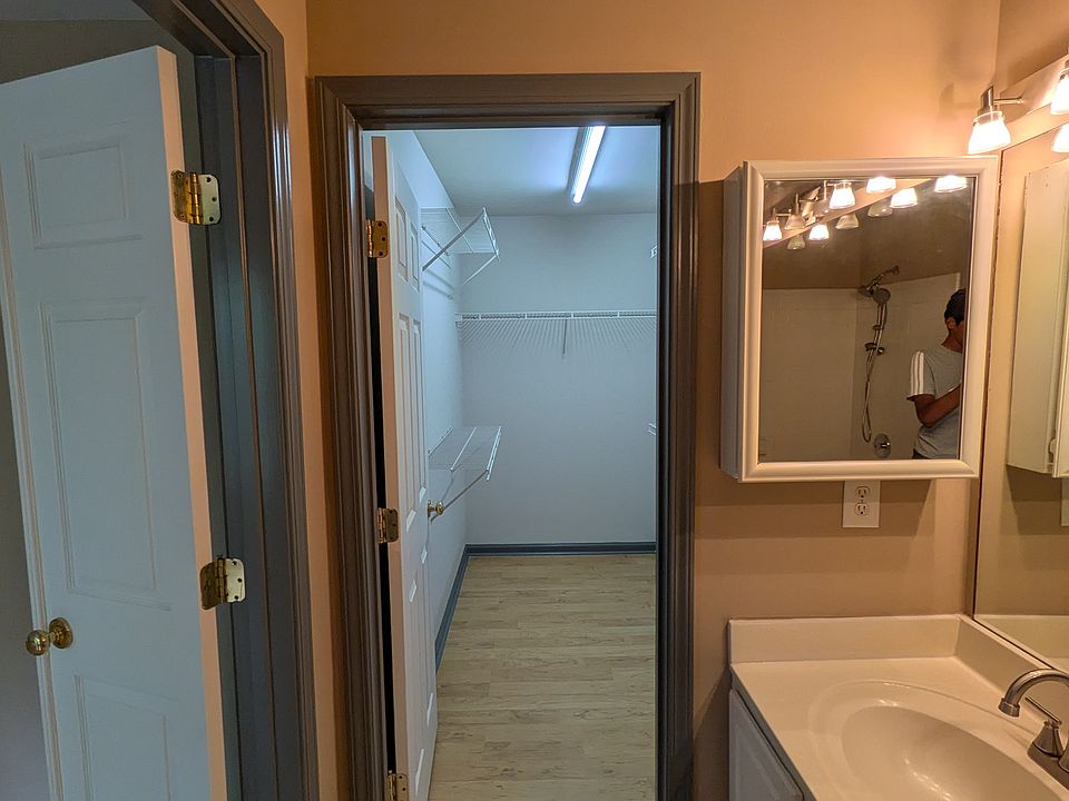 1st image of 3396 Lathenview Ct