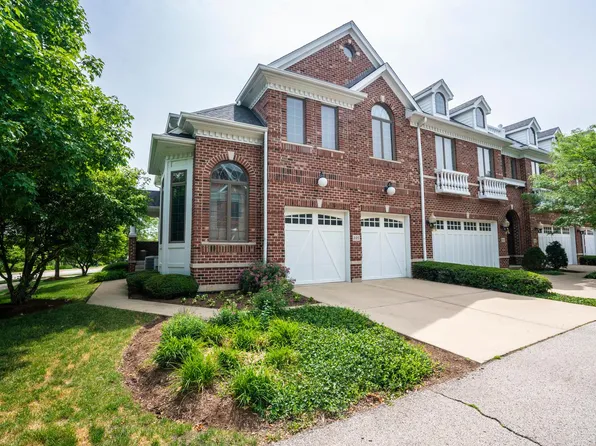 335 Arbor Glen Blvd, Schaumburg, IL 60195