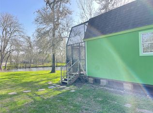 1410 County Road 687, Angleton, TX 77515