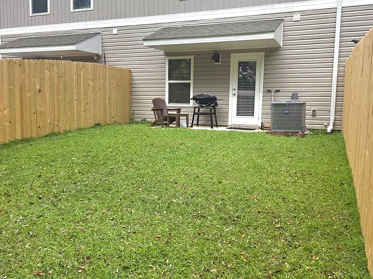 7158 Village Ln — Photo 20
