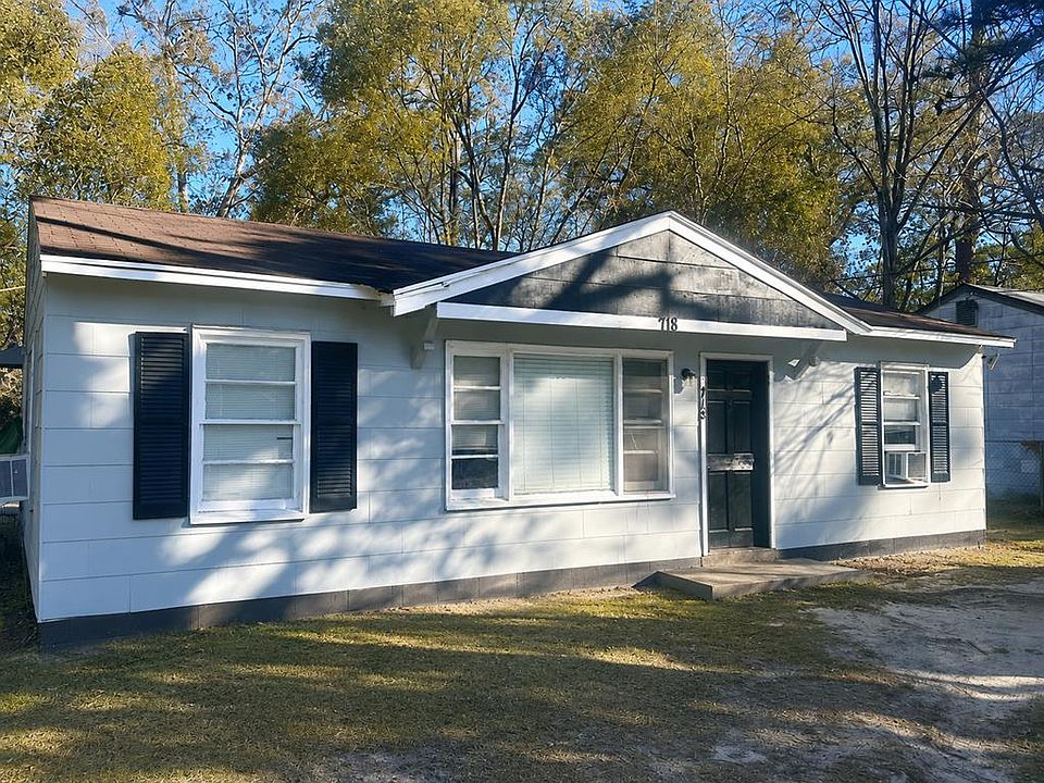 1st image of 718 E Brookwood Pl