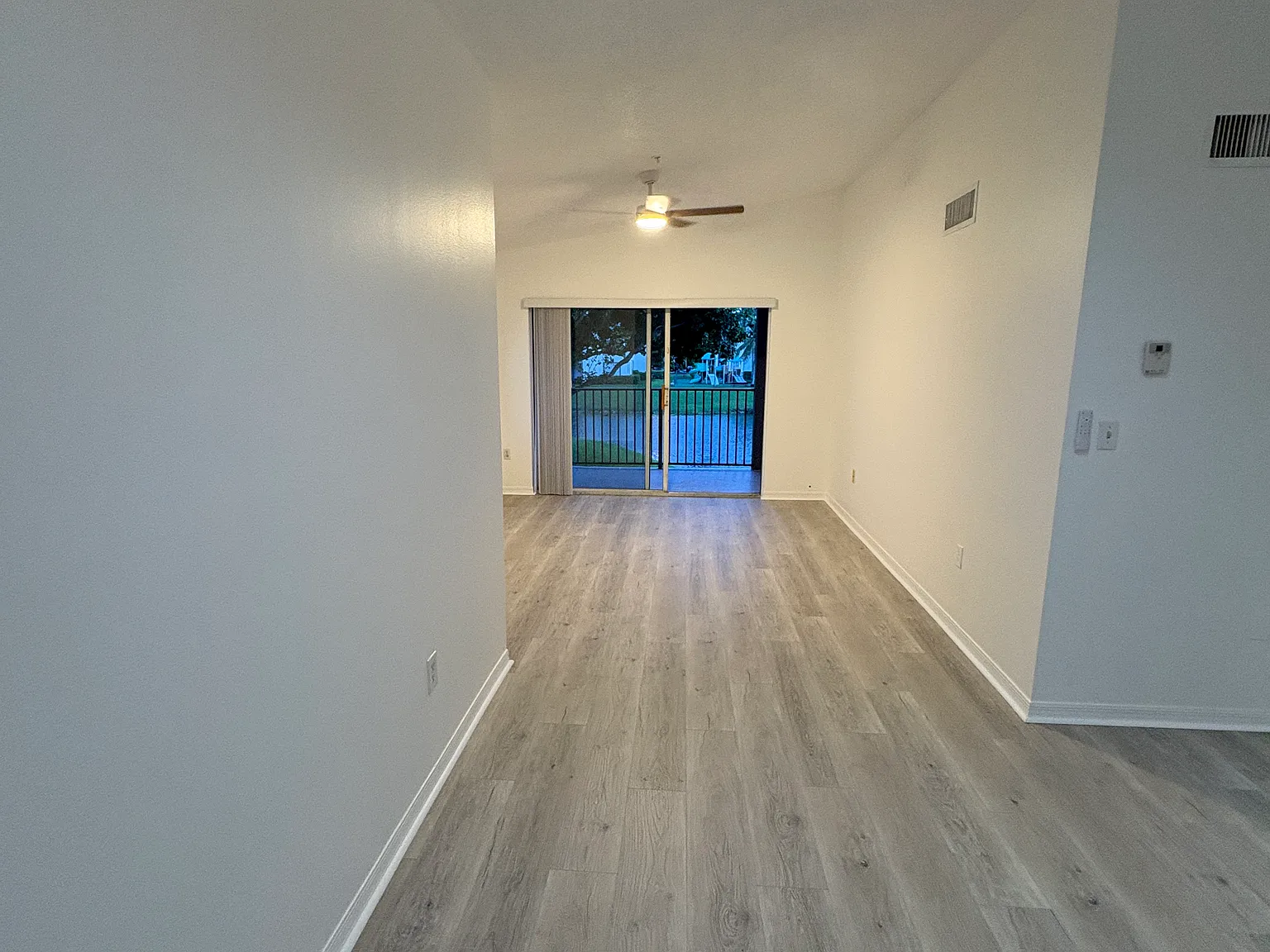 1 bed, 743 sqft, $2,250 — Photo 3