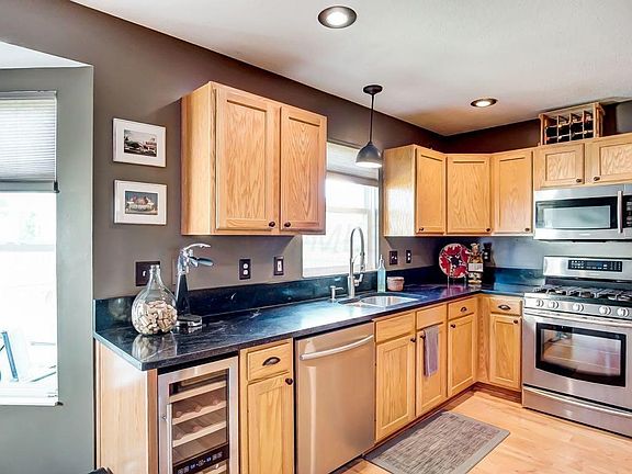5th image of 8222 Creekstone Ln