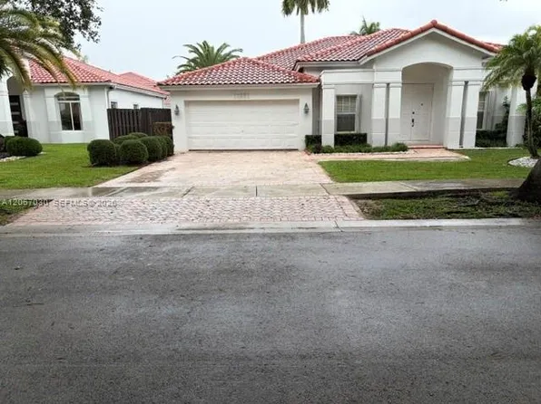 11351 NW 64th Ter, Doral, FL 33178