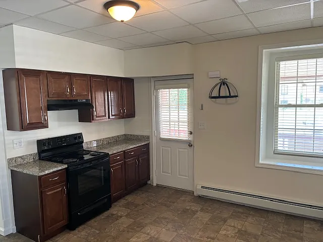 2 bed, 1.5 bath, 1000 sqft, $1,850 — Photo 2