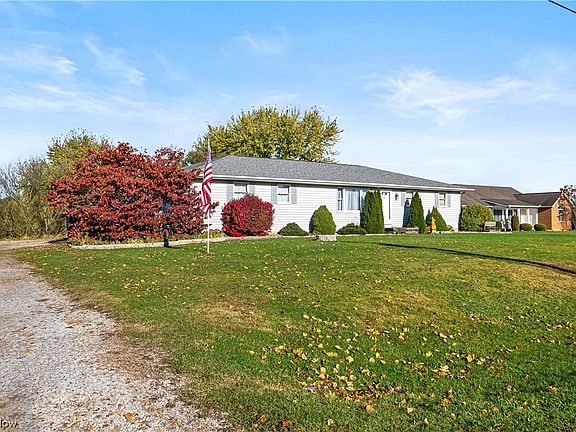 2nd image of 46634 Winston Dr