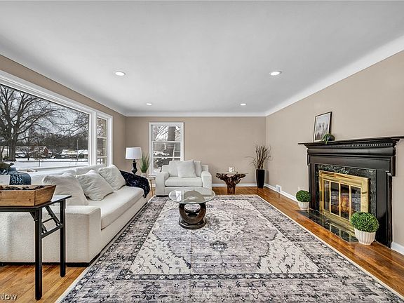 5th image of 1081 Carver Rd