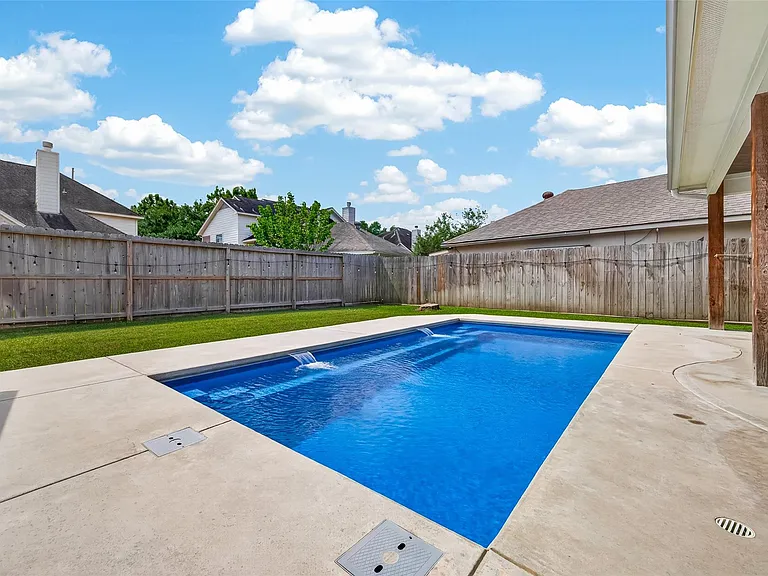 22411 Kendall Shay Ct — Photo 45