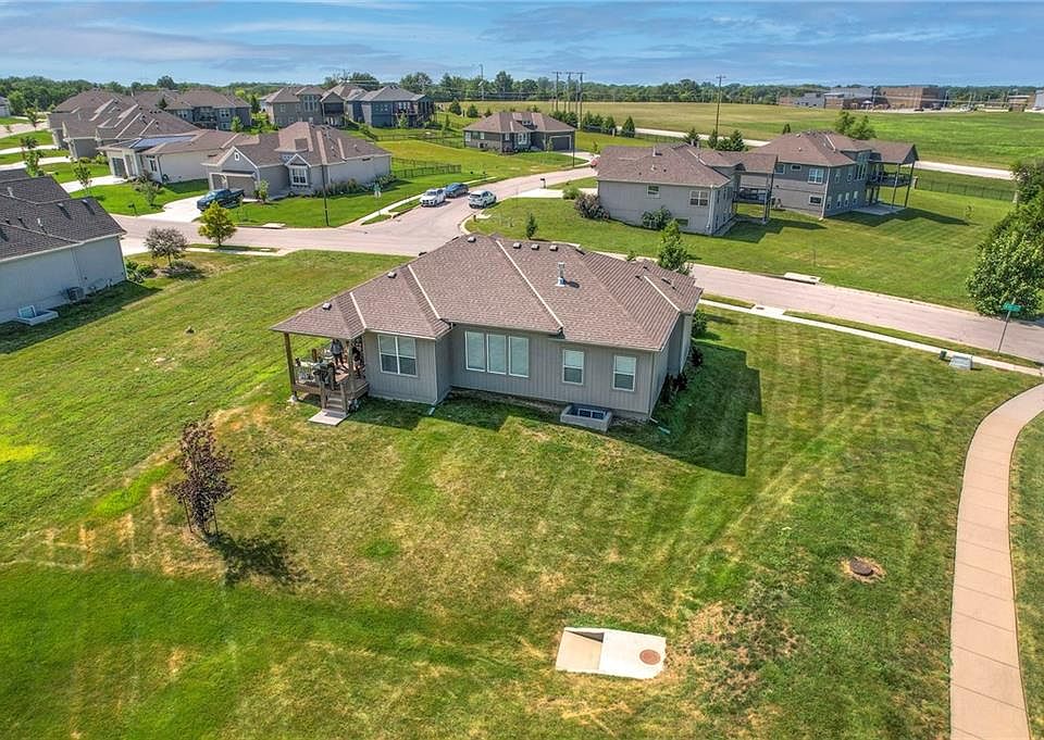 25259 W 83rd Ter, Lenexa, KS 66227 | Zillow