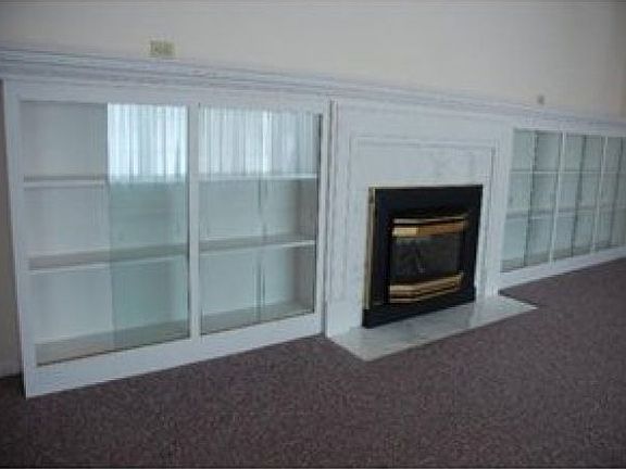 4th image of 1165 Greenfield Dr