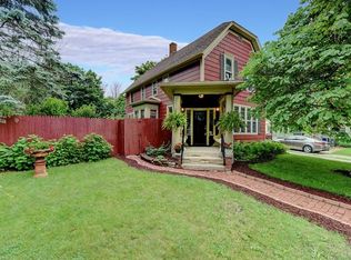 174 N Worth Ave, Elgin, IL 60123