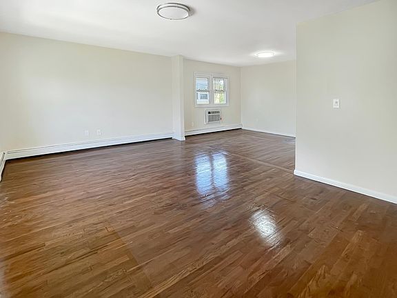 5th image of 15 Calvi Ln Floor 2