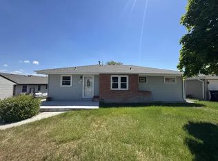 705 W 7th St, McCook, NE 69001
