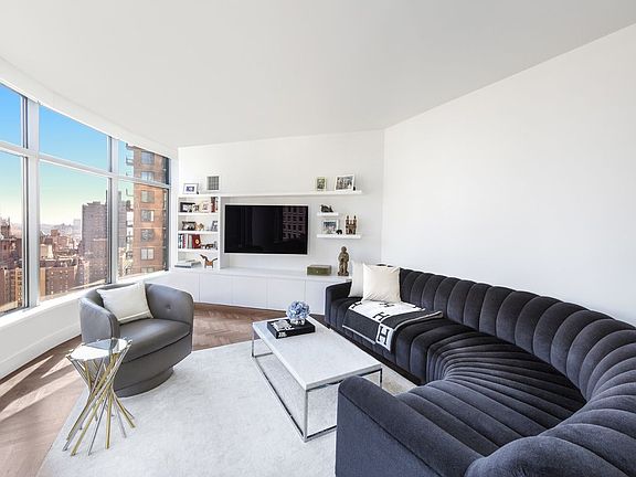 2nd image of 250 E 54th St APT 26C