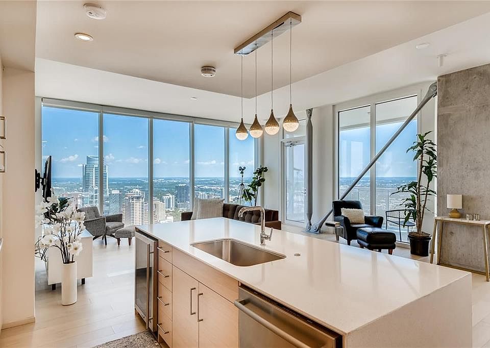 1st image of 301 West Ave #5105