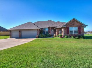 4678 Hillcrest Ln, Edmond, OK 73025