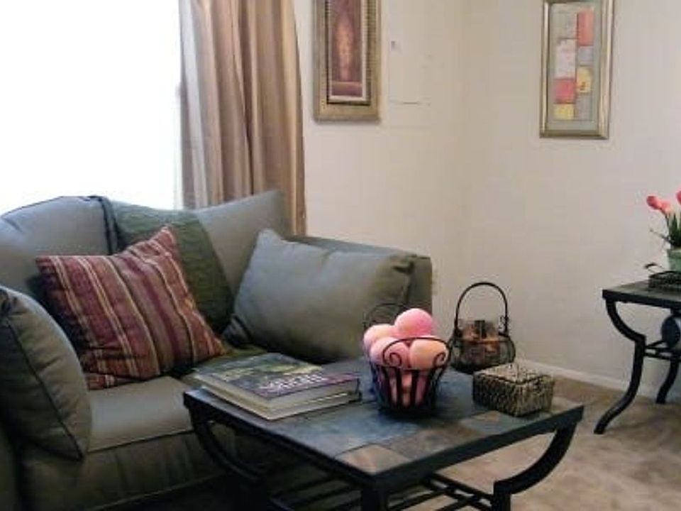 2nd image of 1518 Darren Cir