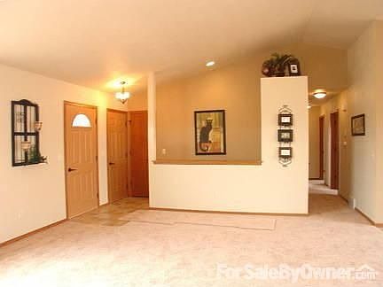 2nd image of 555 Berghuis Dr