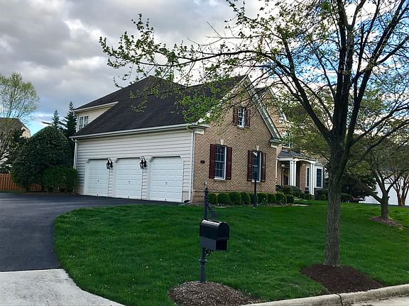 2nd image of 15069 Sawgrass Pl