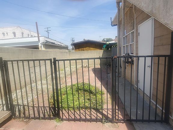 2nd image of 1147 S Westlake Ave #1