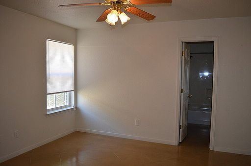 5th image of 940 Ramblewood St Unit B