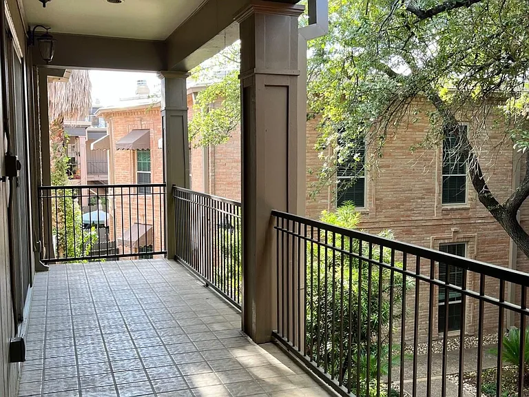 7707 Broadway St #3A — Photo 20