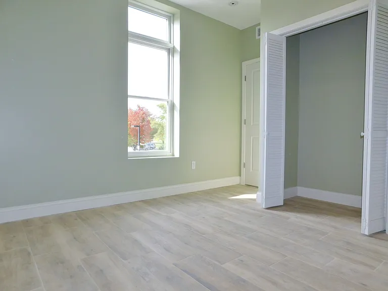 10 Roxbury St #2L — Photo 13