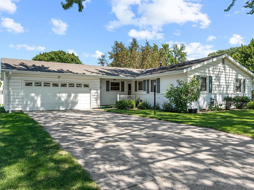 212 15th St SW, Owatonna, MN 55060 Zillow