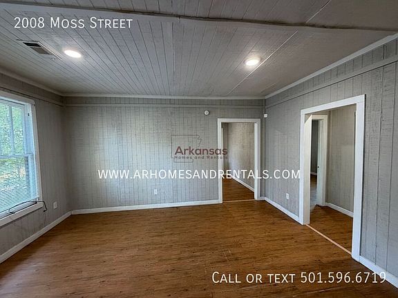 3rd image of 2008 Moss St
