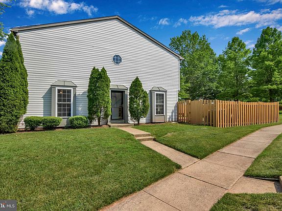 2nd image of 6125 Trident Ln