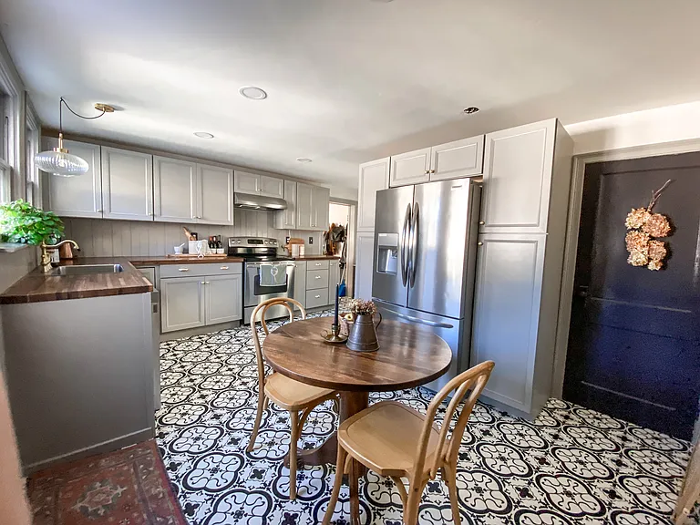 208 Lake Ave — Photo 19