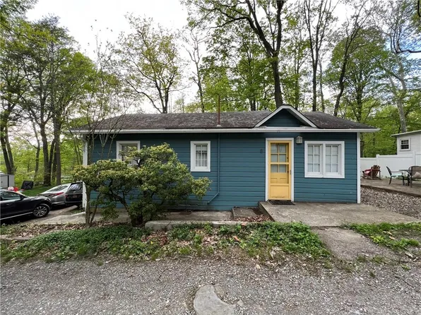 8 Midwood Terrace, Monroe, NY 10950