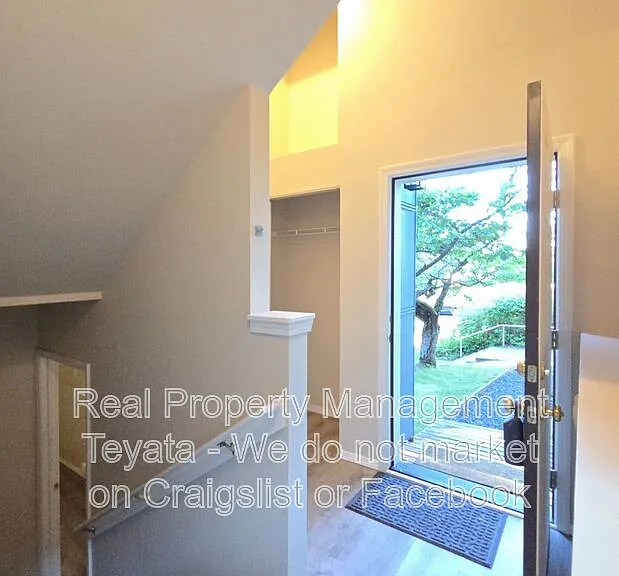 816 20th St #100 — Photo 3