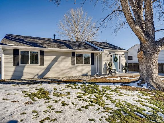 2nd image of 2626 S Knox Ct